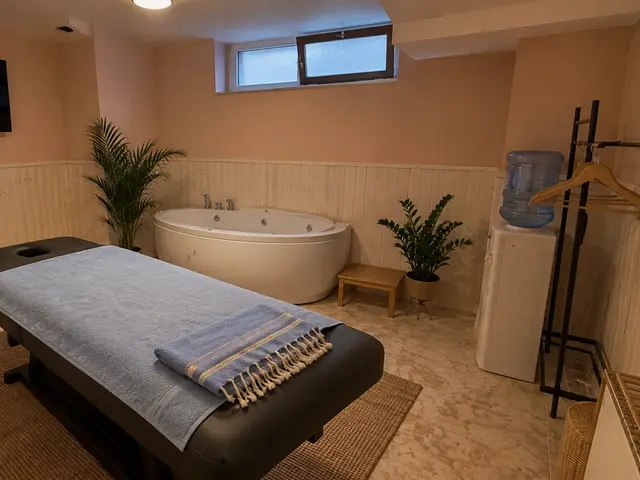 Jakuzili, bitkili geniş masaj odası — Yeşilköy, Masaj Salonun